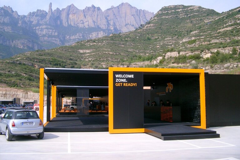 BMW Mini Eventhalle inkl. Innenausbau in Faro Portugal